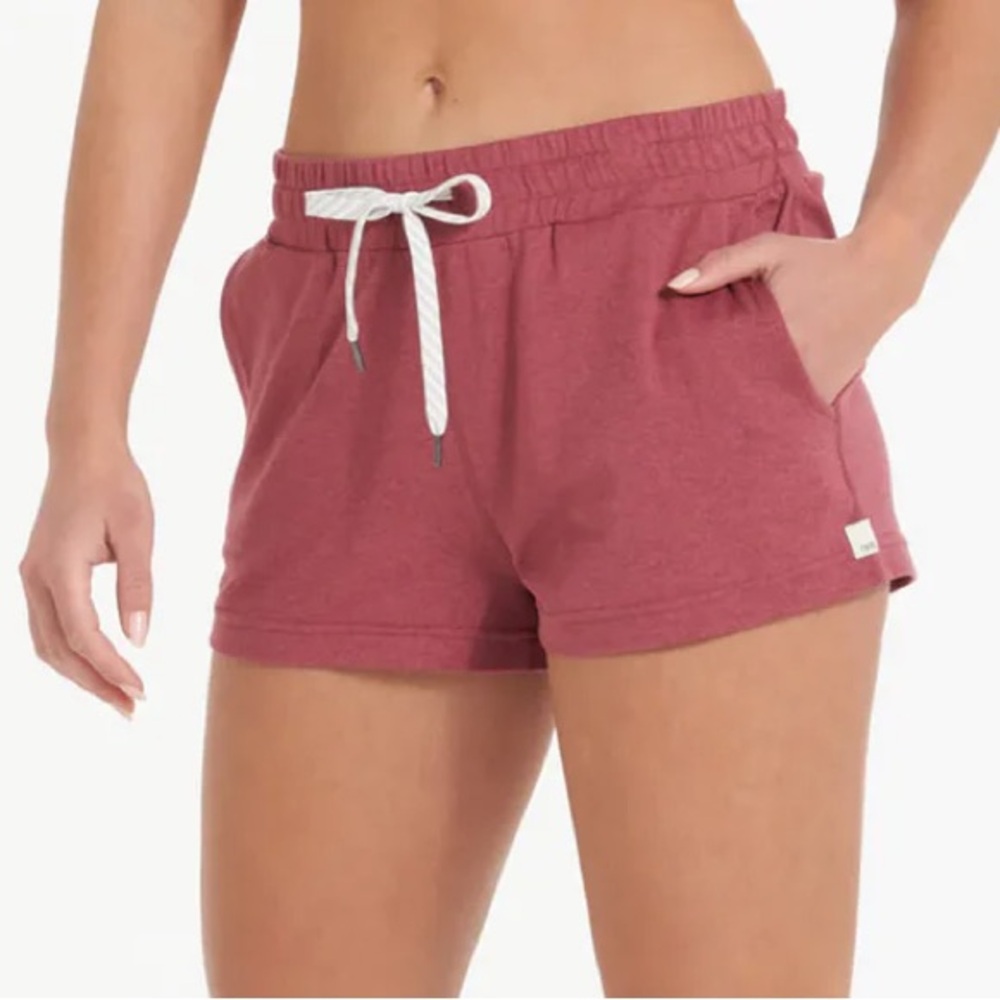 Vuori halo performance shorts size M!